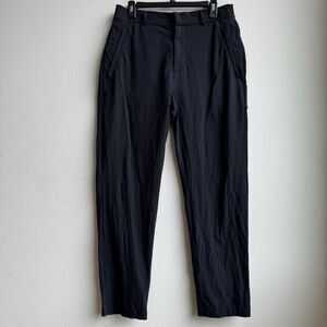 Alo Men's Co-Op Cropped Tech Trousers Medium Black Stretch Athleisure Gym Travel